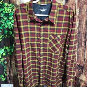 NWT! Royal Robbins Men’s Roll Cuff Sleeve Shirt Size XL